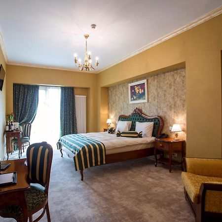 The Arlington Boutique Hotel Craiova Quarto foto