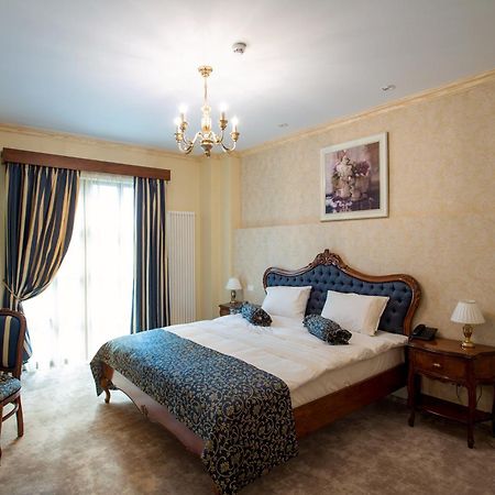 The Arlington Boutique Hotel Craiova Quarto foto