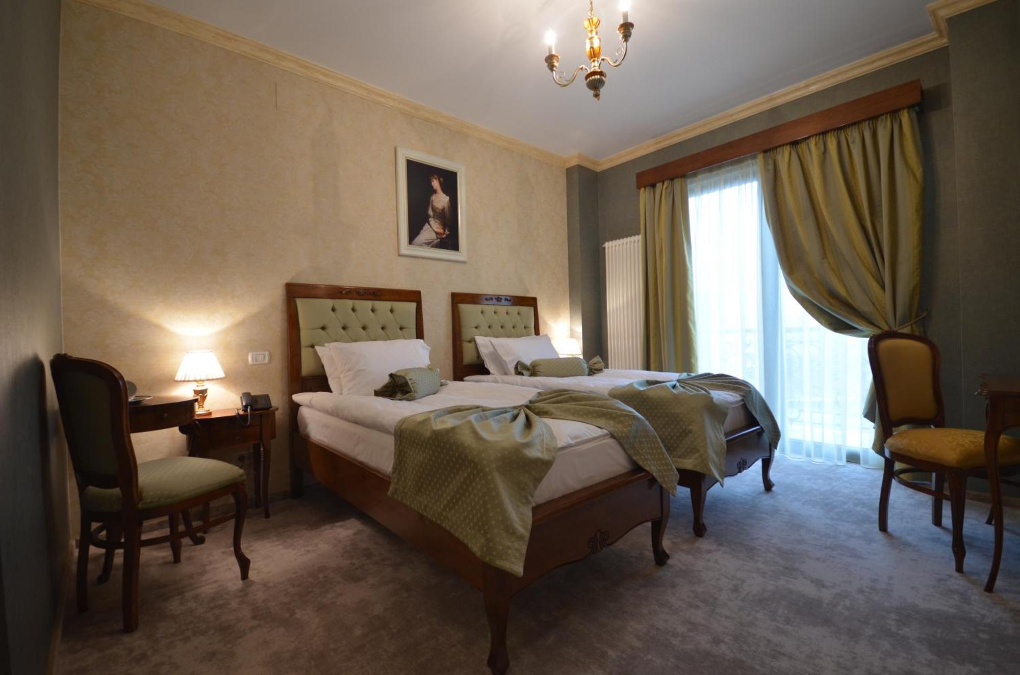 The Arlington Boutique Hotel Craiova Quarto foto