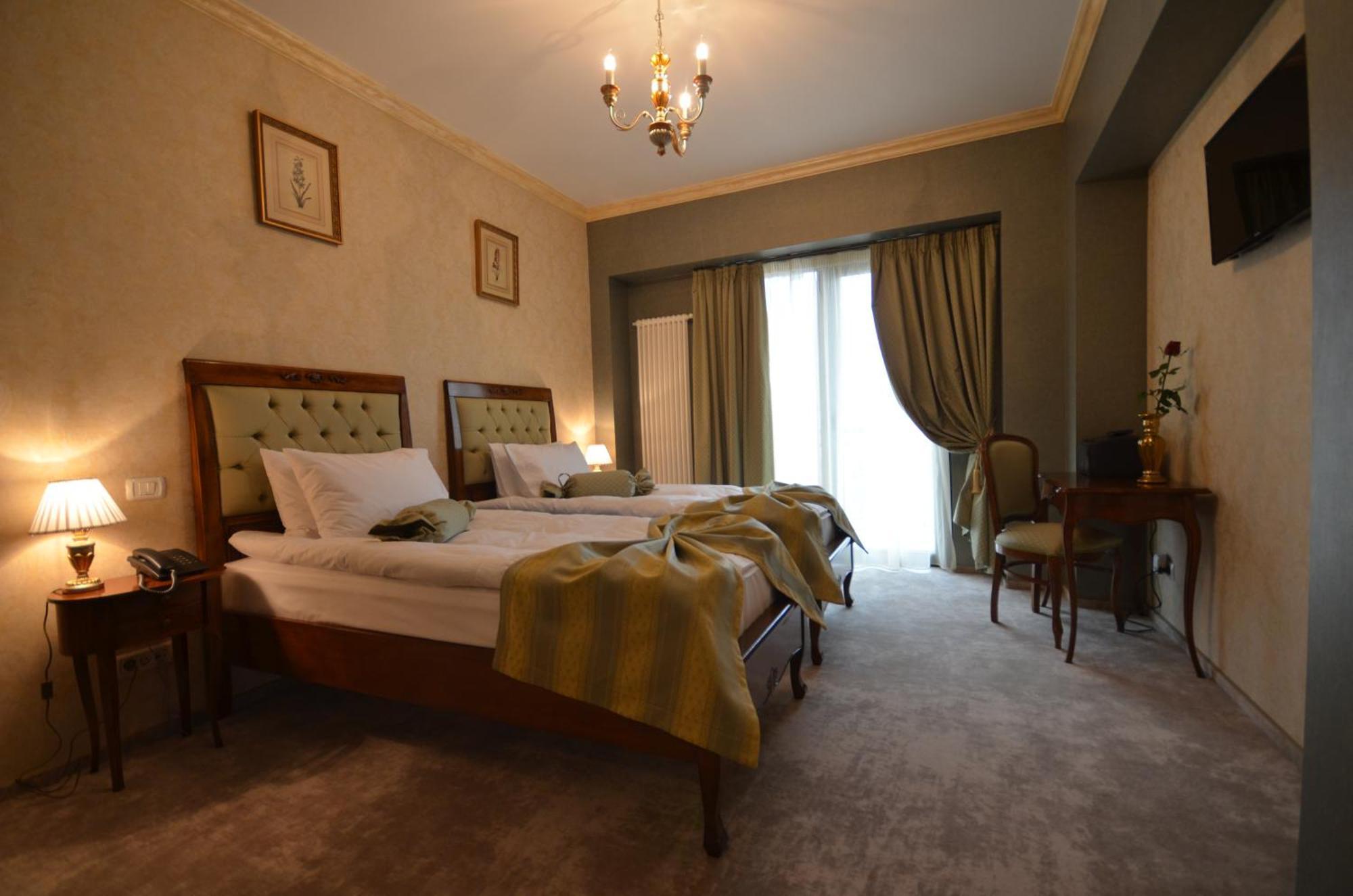 The Arlington Boutique Hotel Craiova Quarto foto