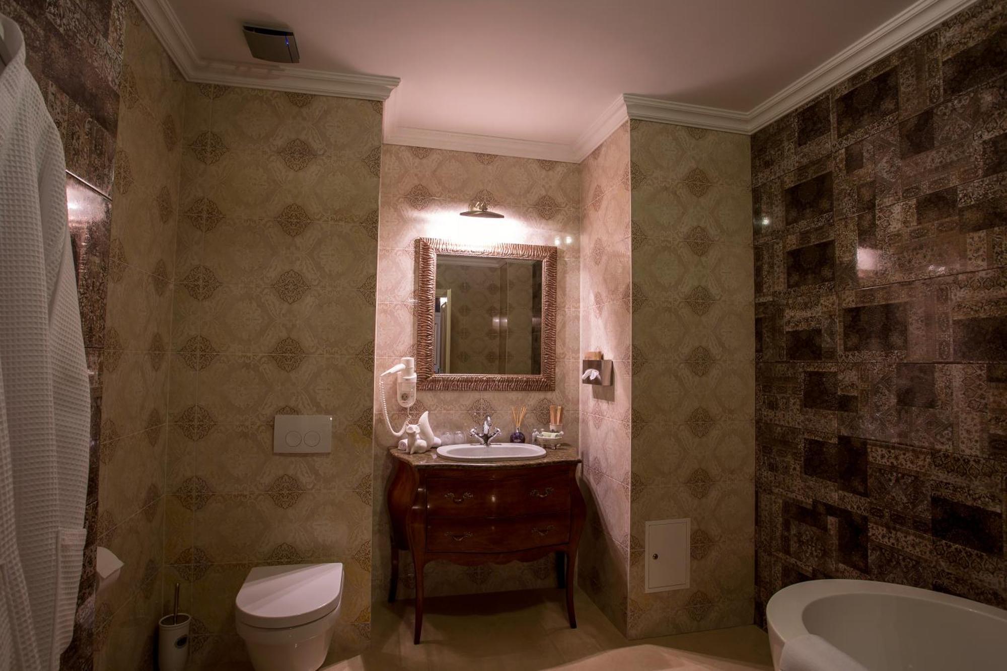 The Arlington Boutique Hotel Craiova Quarto foto